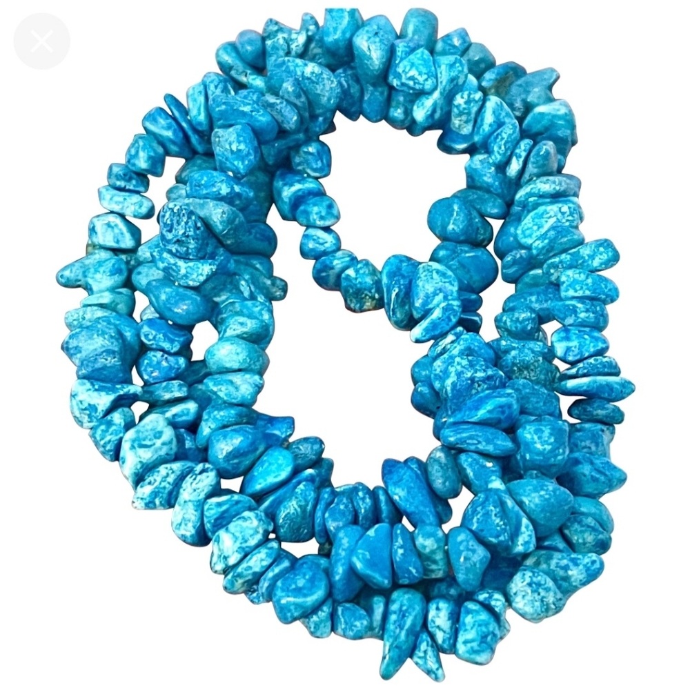 Turquoise necklace / choker / stone chip